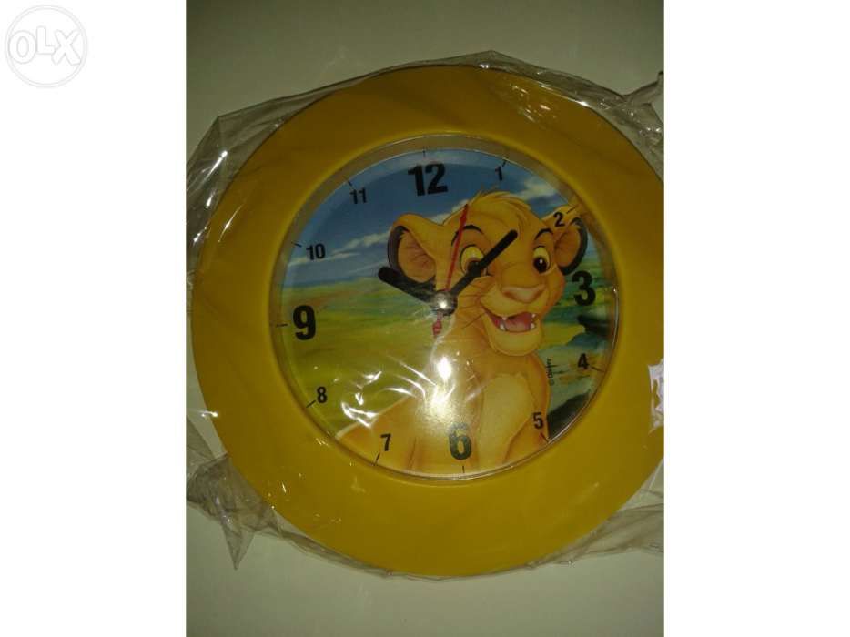 Relogio disney rei leão para quarto criança