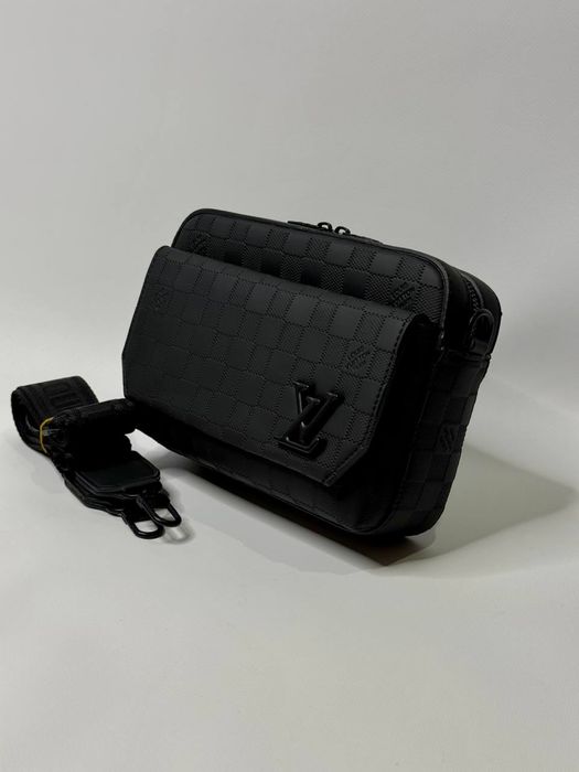 Чоловічий месенджер Louis Vuitton