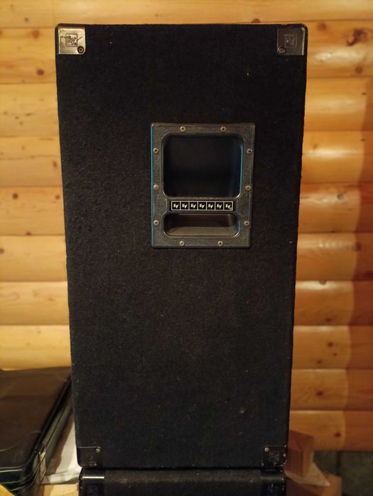 Electro-voice ELX-118P - 41999 грн Electro Voice SH-15123ER- 9000 грн
