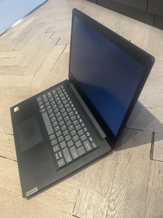 Laptot Lenovo Ideapad S145-14AST
