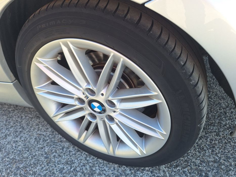 BMW 123D bi-turbo 204 cv sem nada a fazer