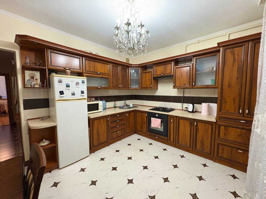 Продаж затишної 3к кв., готової до проживання, район Майзлі