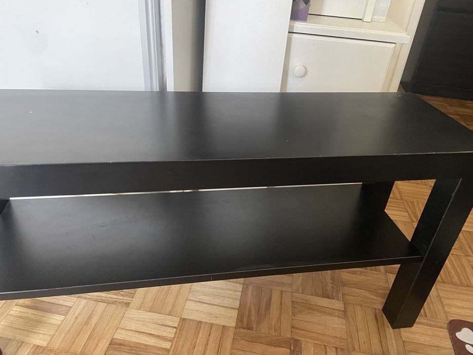 Duas mesas de centro IKEA