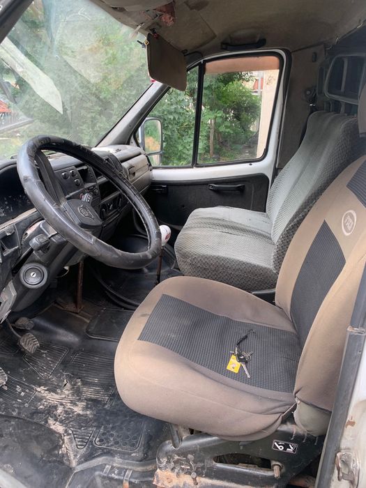 Автобус рута на ходу