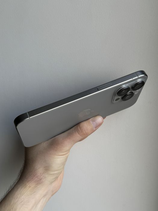 iPhone 15 Pro Max 256 Gb Natural Titanium Neverlock АКБ 88% Физ Сим