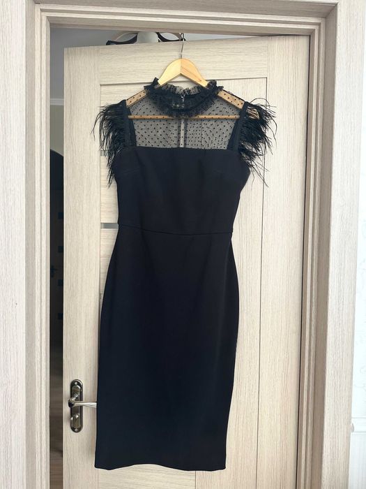 Чорна міді сукня з пір'ям Gepur