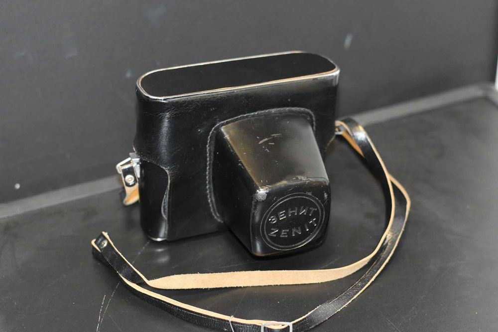 Zenit E z pokrowcem - made in ussr