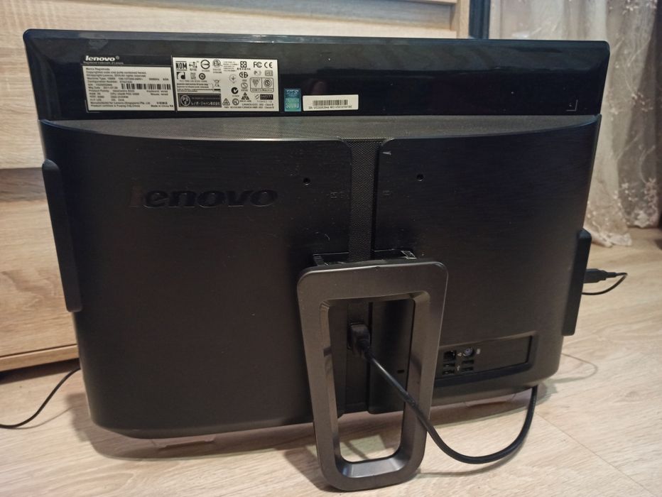 Моноблок Lenovo B320