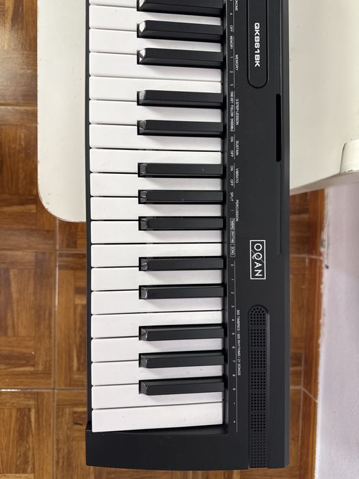 Piano/teclado OQAN