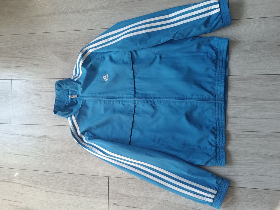 Kurtka sportowa chłopięca Adidas.