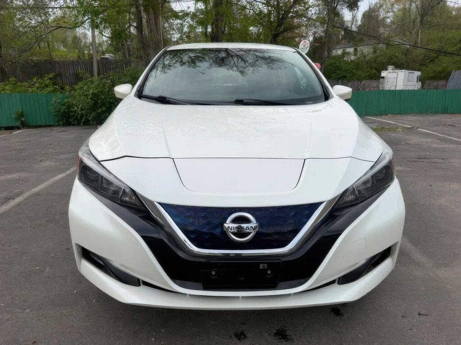 Nissan LEAF S      2021