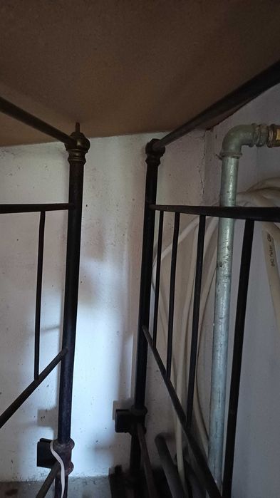 Cama individual para restaurar