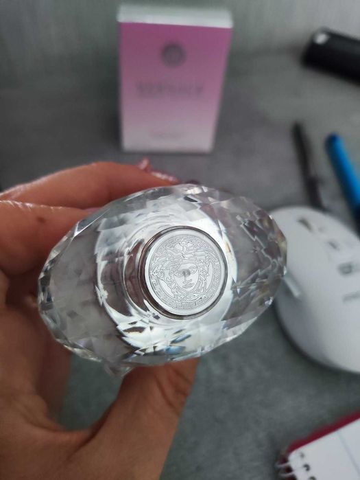 Духи  Versace Bright Crystal 30 мл. Оригинал 800 грн.