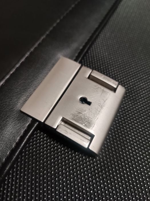 Teczka aktówka męska neseser czarny używany w bardzo dobrym stanie