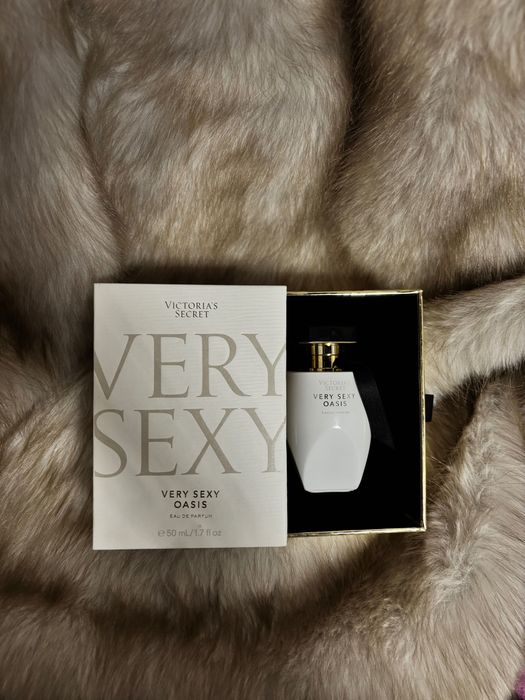 Victoria's Secret Very Sexy Oasis