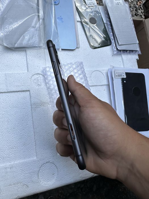 Корпус для Apple iPhone 11 в зборі з рамкою та кнопками