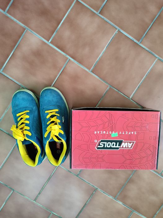 Sprzedam buty robocze