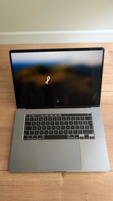 MacBook Pro 16” i7 / 16GB RAM / 512GB SSD / stan idealny