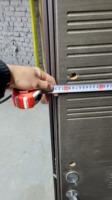 Двері вхідні нові