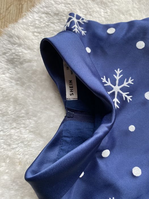 Sukienka granatowa dziewczęca świąteczna SHEIN 116 cm jak nowa śnieżki