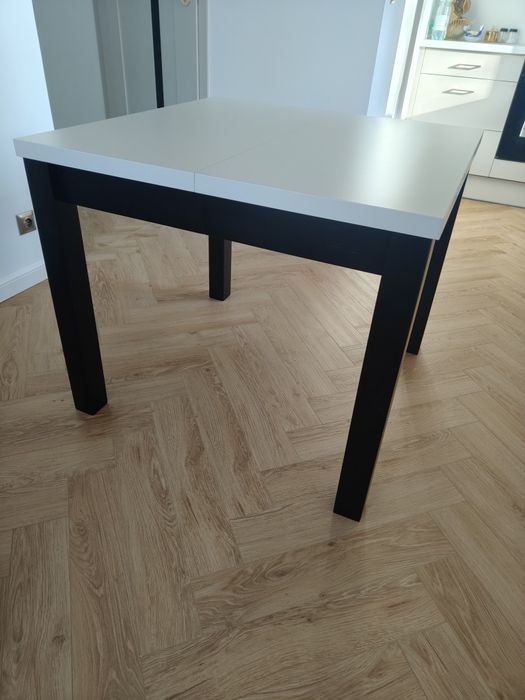 Stół kaszmirowy rozkładany