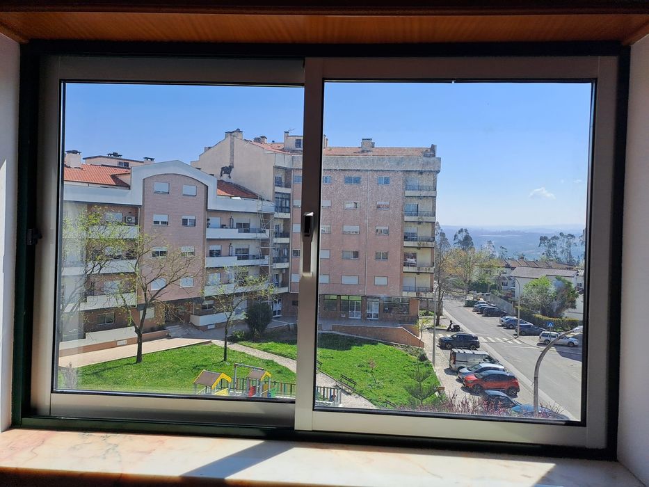 Janelas de correr vidro duplo 1,5x1,0 metros - disponível