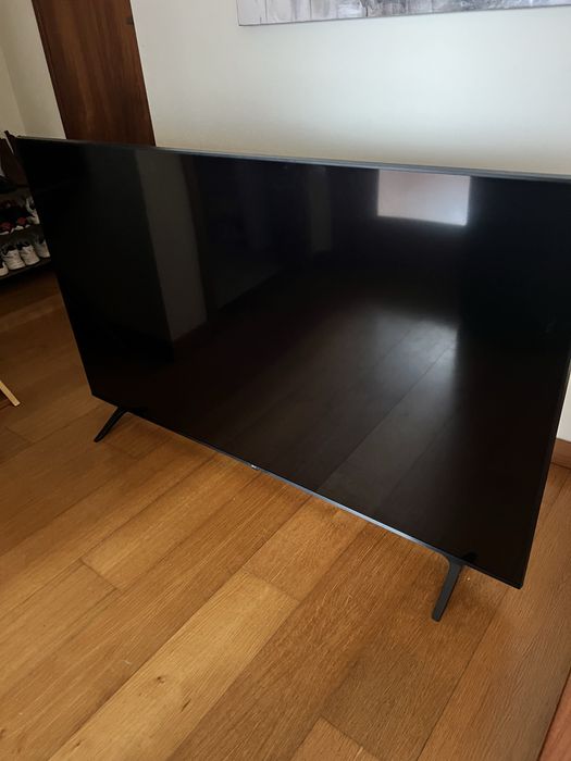 Uma Smart TV 4K 65polegadas
