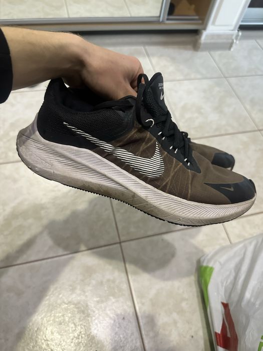Продам кроссівки nike skechers дешево