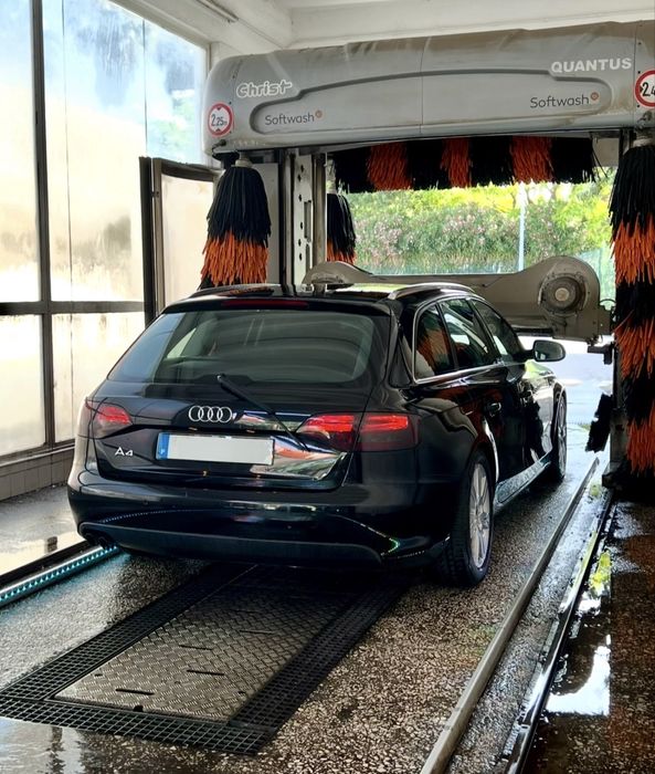Audi A4 B8 2010 Volante à direita