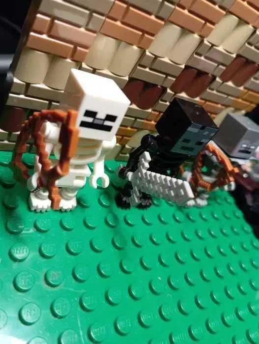 Zestaw Figurek jak Minecraft klock kompatybilne z LEGO Steve herobrine