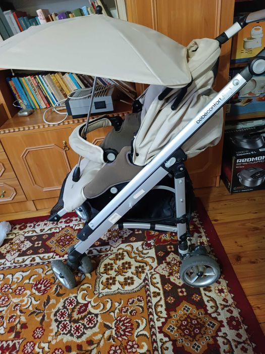 Wózek spacerowy z parasolką