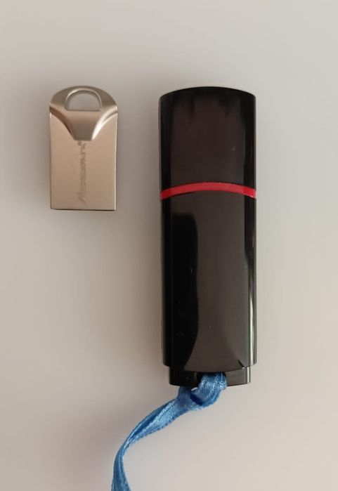 Флэшка мини 32 Гб, новая