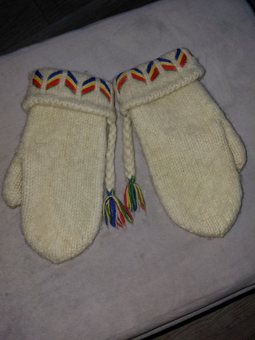 Rękawice wełniane hand made