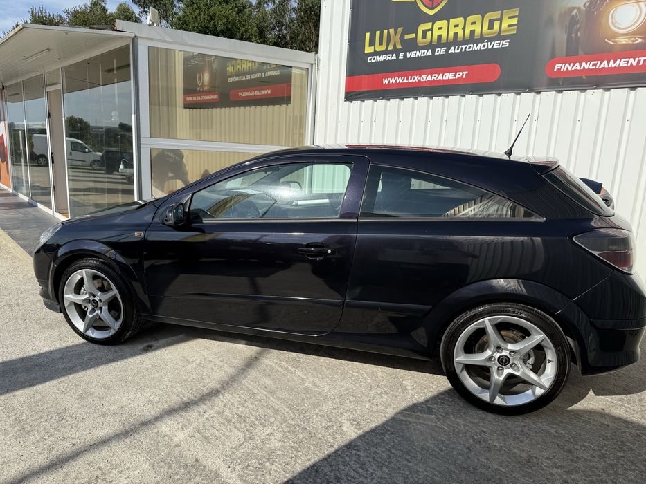 Opel Astra 1.9 GTC