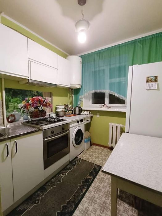Продам 1 кімнатну квартиру