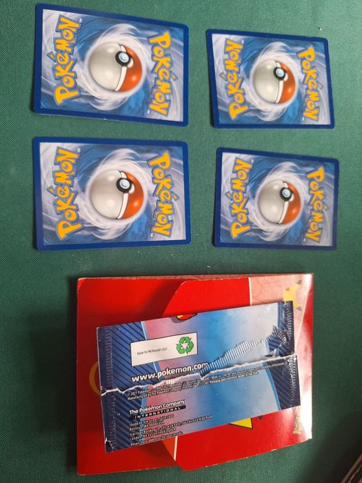 Karty Pokemon 25th anniversary McDonald 2021