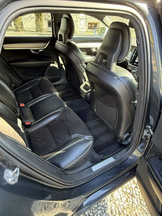 Volvo v90  R Design kombi