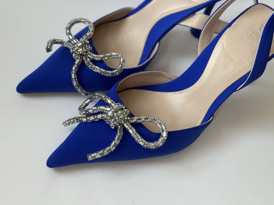 Zara kobaltowe czółenka kokarda indygo 40