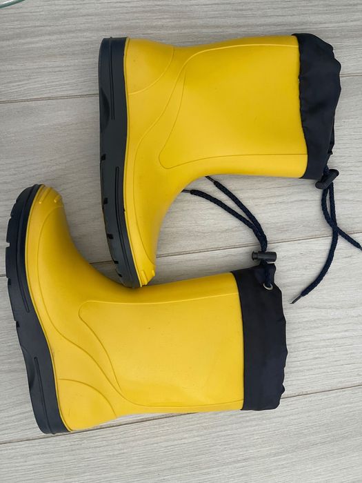 Резинові чоботи 32 вживане