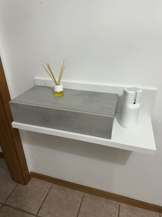 Móvel de Entrada Suspenso