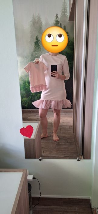 Sukienki matchy-matchy. Mama i córka.