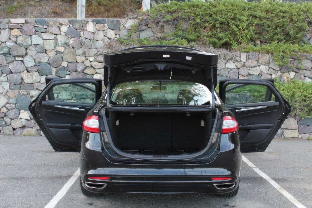 Ford Fusion Titanium      2013