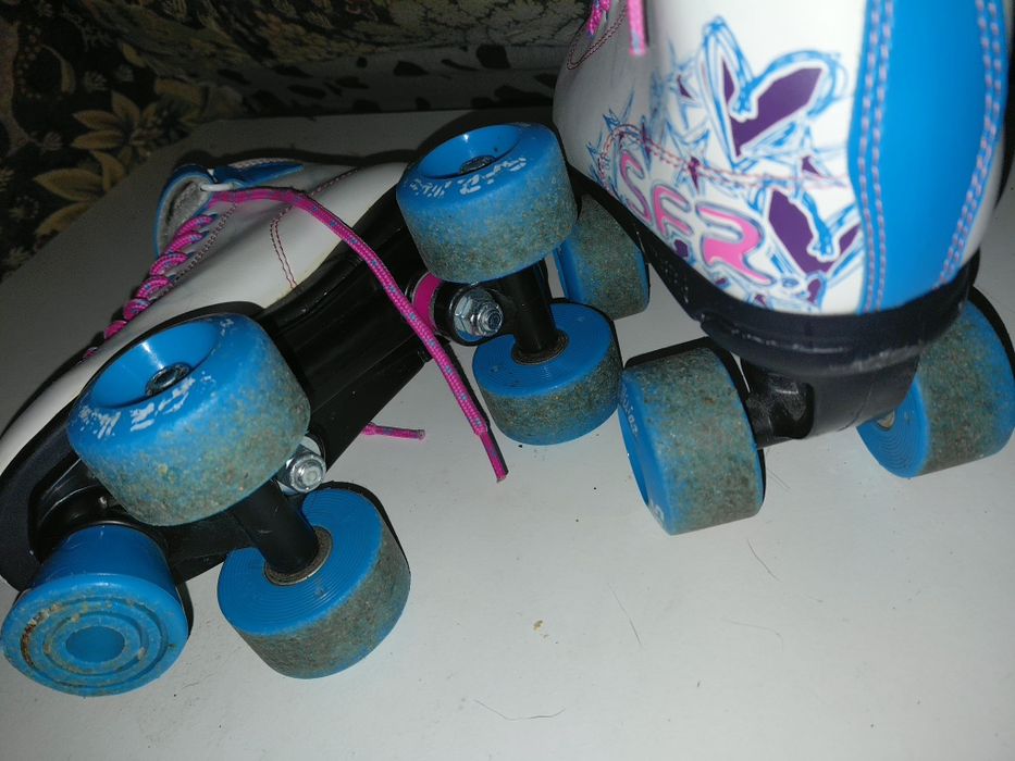 Patins 4 rodas para menina