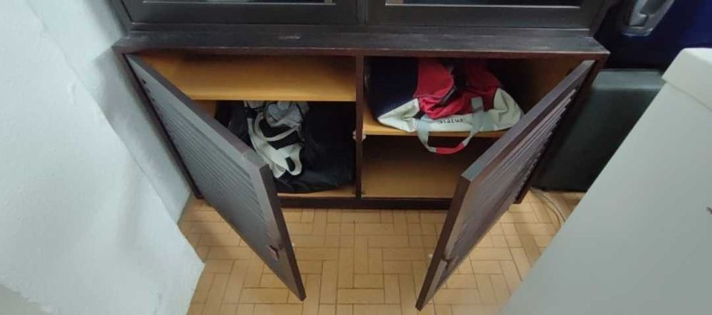 Móveis Vitrine e prateleiras