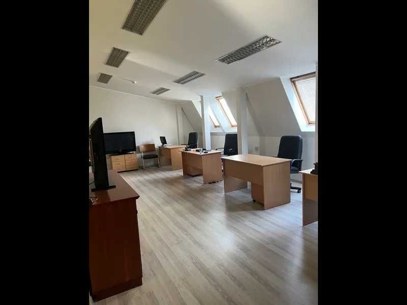 Продаж приміщення вул Володимирська 97/37 центр паньківщина ТОРГ