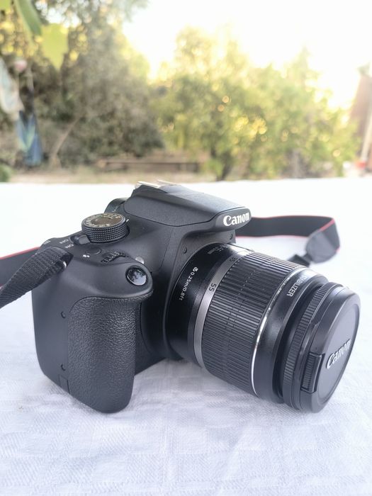 Câmera Canon 1200D + lente 18-55m+ 32gb+ bolsa