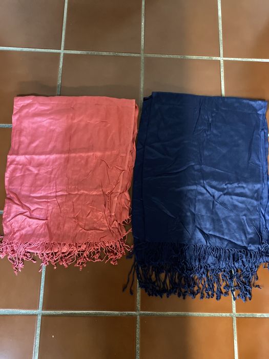 New scarves / shawls by Parfois, D. Sample, and Pepe Jeans64563929920899124