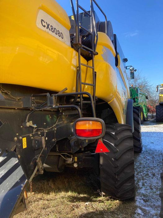 Комбайн NEW HOLLAND CX8080