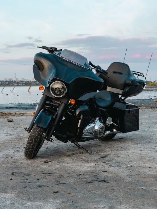 Продам Harley Davidson Street Glide