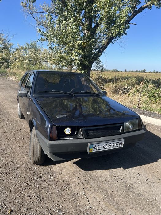 Ваз 2109  16кл срочно сегодня 1300$без торга